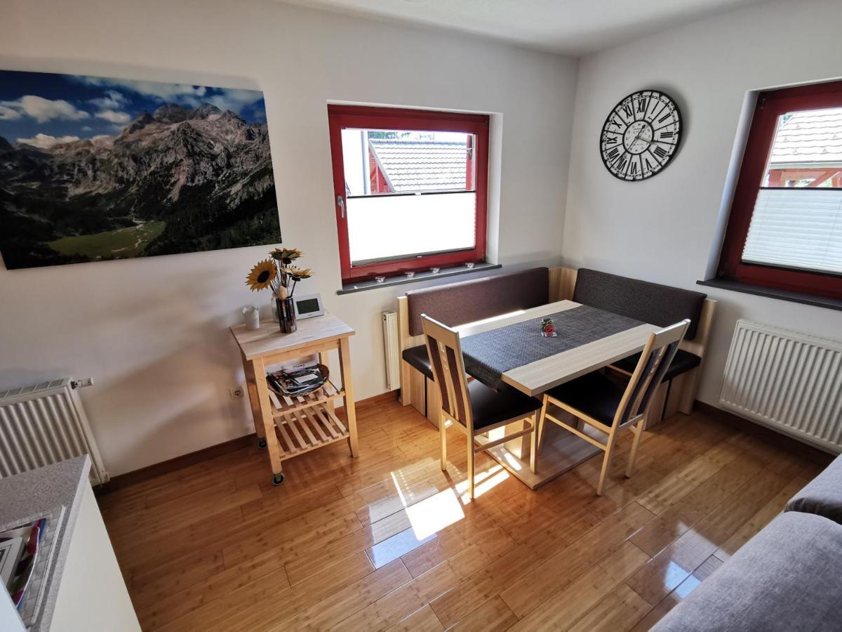 Apartma Neva Бохин Екстериор снимка