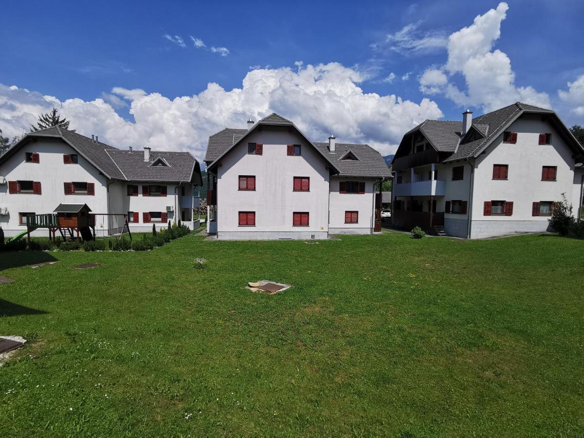 Apartma Neva Бохин Екстериор снимка