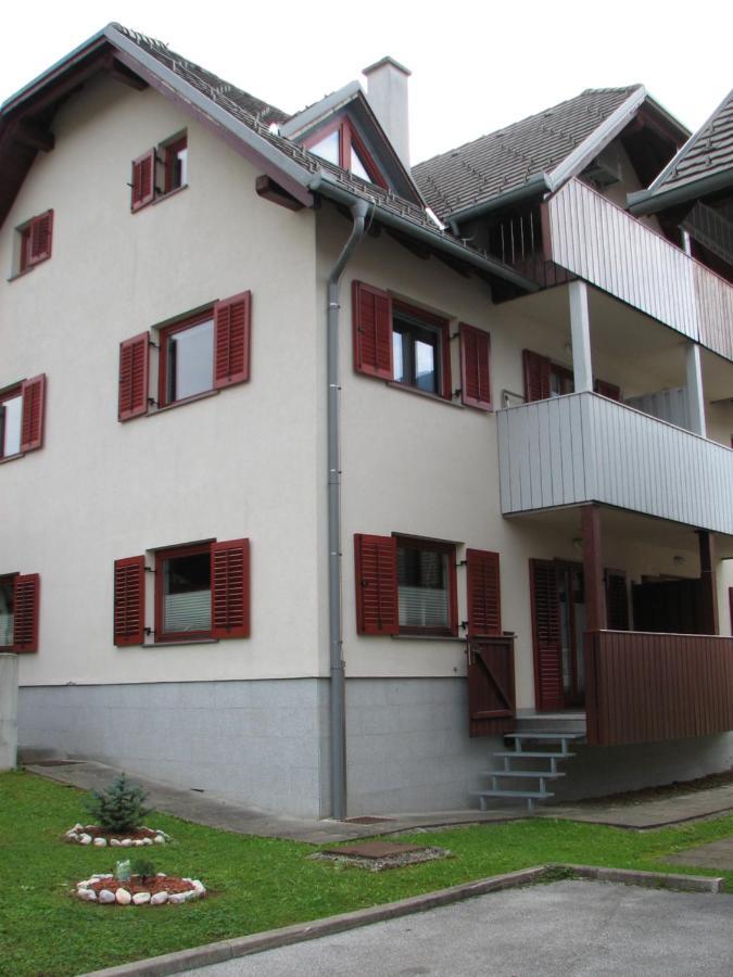 Apartma Neva Бохин Екстериор снимка